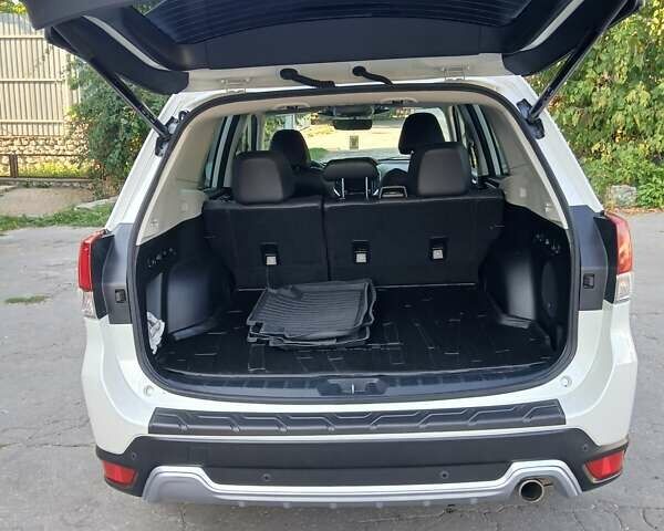 Белый Субару Форестер, объемом двигателя 2.5 л и пробегом 31 тыс. км за 23350 $, фото 27 на Automoto.ua