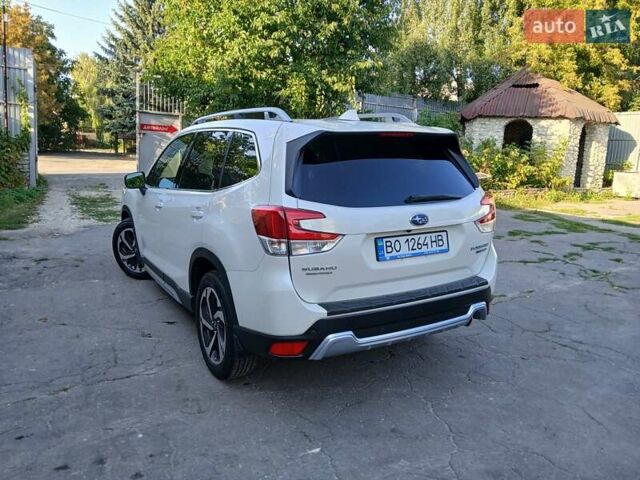 Белый Субару Форестер, объемом двигателя 2.5 л и пробегом 31 тыс. км за 23350 $, фото 7 на Automoto.ua