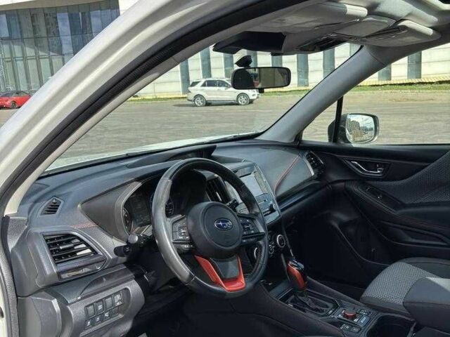 Білий Субару Forester, об'ємом двигуна 2.5 л та пробігом 94 тис. км за 15400 $, фото 5 на Automoto.ua