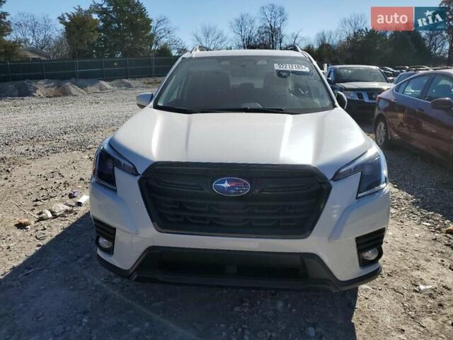 Белый Субару Форестер, объемом двигателя 2.5 л и пробегом 8 тыс. км за 6500 $, фото 4 на Automoto.ua