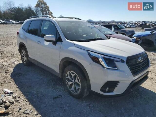 Белый Субару Форестер, объемом двигателя 2.5 л и пробегом 8 тыс. км за 6500 $, фото 3 на Automoto.ua
