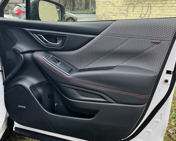 Белый Субару Форестер, объемом двигателя 2.5 л и пробегом 47 тыс. км за 28000 $, фото 9 на Automoto.ua