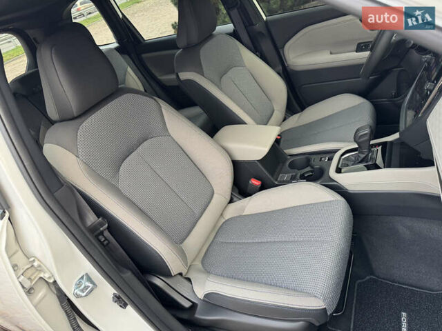 Білий Субару Forester, об'ємом двигуна 2.5 л та пробігом 4 тис. км за 33900 $, фото 38 на Automoto.ua