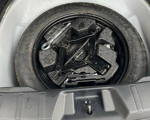 Белый Субару Форестер, объемом двигателя 2.5 л и пробегом 47 тыс. км за 28000 $, фото 18 на Automoto.ua