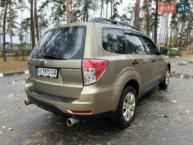 Бежевий Субару Forester, об'ємом двигуна 2 л та пробігом 300 тис. км за 7400 $, фото 4 на Automoto.ua