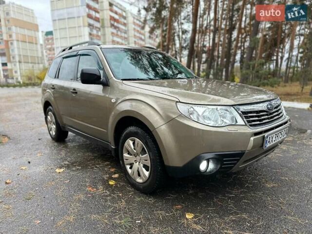 Бежевий Субару Forester, об'ємом двигуна 2 л та пробігом 300 тис. км за 7400 $, фото 7 на Automoto.ua