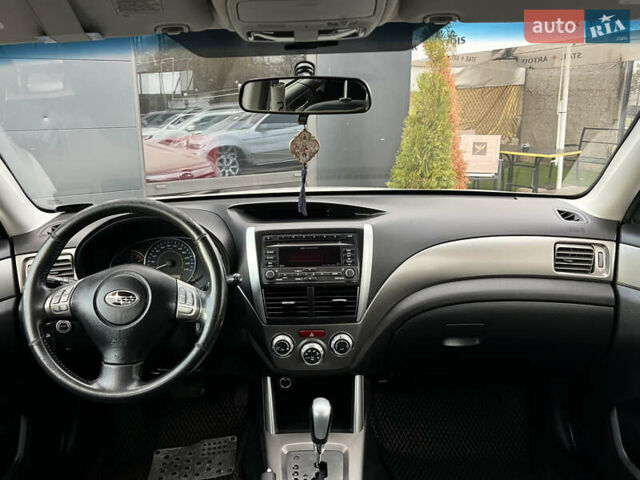 Бежевий Субару Forester, об'ємом двигуна 2.46 л та пробігом 216 тис. км за 9900 $, фото 6 на Automoto.ua