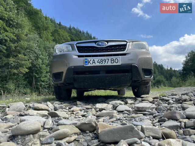 Бежевый Субару Форестер, объемом двигателя 2.5 л и пробегом 150 тыс. км за 12000 $, фото 12 на Automoto.ua