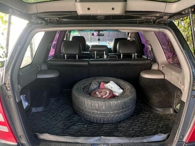 Чорний Субару Forester, об'ємом двигуна 2 л та пробігом 381 тис. км за 3490 $, фото 4 на Automoto.ua