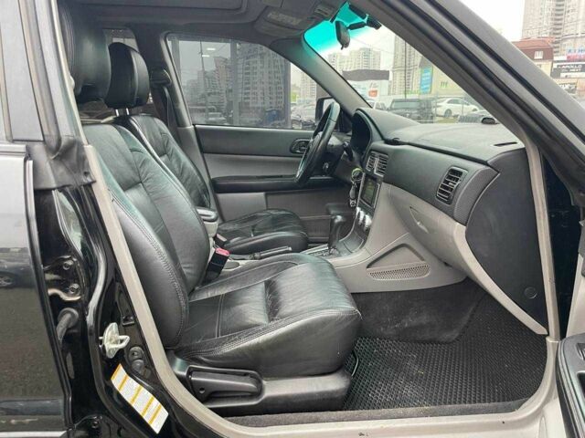 Черный Субару Форестер, объемом двигателя 2 л и пробегом 343 тыс. км за 6490 $, фото 11 на Automoto.ua