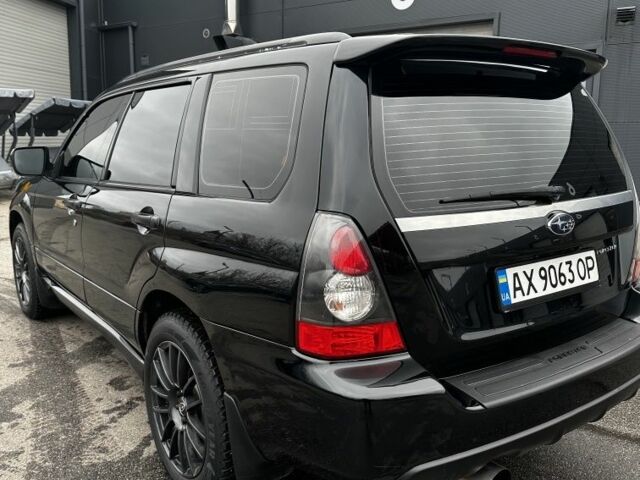 Черный Субару Форестер, объемом двигателя 2.5 л и пробегом 302 тыс. км за 8500 $, фото 2 на Automoto.ua