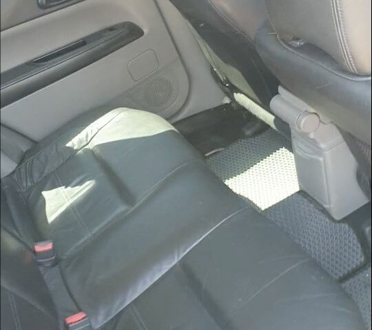 Чорний Субару Forester, об'ємом двигуна 2 л та пробігом 400 тис. км за 4700 $, фото 3 на Automoto.ua