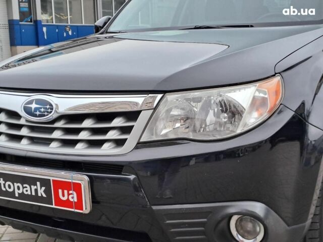 Черный Субару Форестер, объемом двигателя 2.5 л и пробегом 157 тыс. км за 9440 $, фото 3 на Automoto.ua