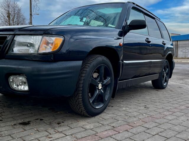 Чорний Субару Forester, об'ємом двигуна 2 л та пробігом 300 тис. км за 2599 $, фото 5 на Automoto.ua