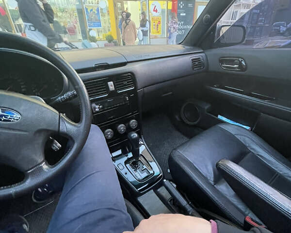 Черный Субару Форестер, объемом двигателя 2 л и пробегом 268 тыс. км за 5500 $, фото 13 на Automoto.ua