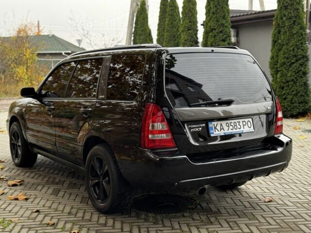 Черный Субару Форестер, объемом двигателя 2 л и пробегом 225 тыс. км за 4600 $, фото 6 на Automoto.ua
