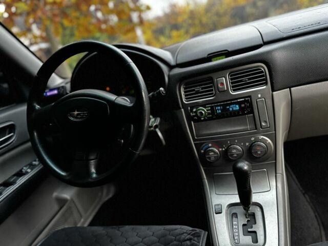 Черный Субару Форестер, объемом двигателя 2 л и пробегом 225 тыс. км за 4600 $, фото 14 на Automoto.ua