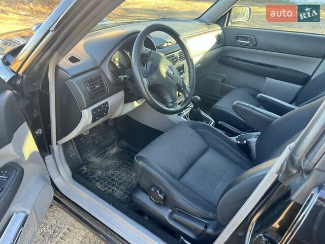Чорний Субару Forester, об'ємом двигуна 2 л та пробігом 264 тис. км за 4400 $, фото 5 на Automoto.ua