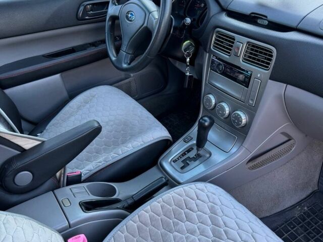 Черный Субару Форестер, объемом двигателя 0 л и пробегом 200 тыс. км за 5499 $, фото 6 на Automoto.ua