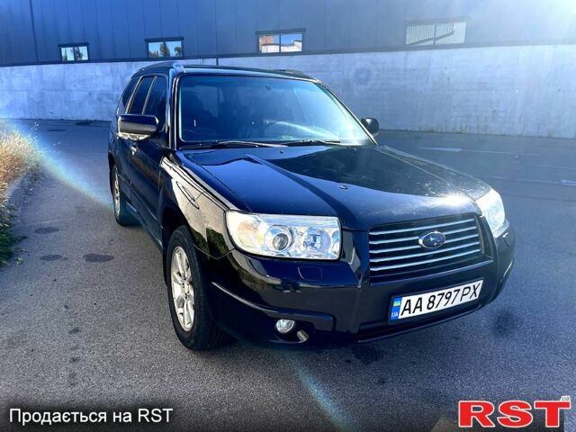 Чорний Субару Forester, об'ємом двигуна 2 л та пробігом 352 тис. км за 6000 $, фото 5 на Automoto.ua