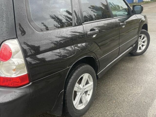 Чорний Субару Forester, об'ємом двигуна 2 л та пробігом 320 тис. км за 5000 $, фото 2 на Automoto.ua