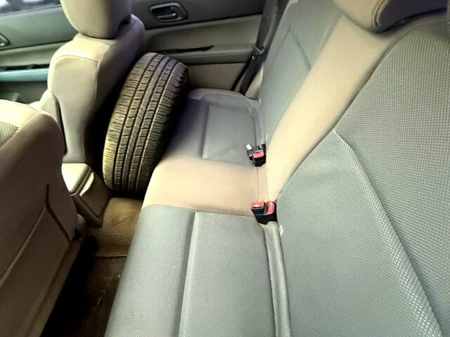 Черный Субару Форестер, объемом двигателя 2 л и пробегом 57 тыс. км за 5500 $, фото 7 на Automoto.ua