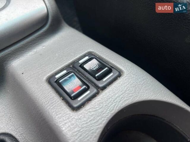 Черный Субару Форестер, объемом двигателя 1.99 л и пробегом 343 тыс. км за 5790 $, фото 18 на Automoto.ua