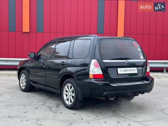 Черный Субару Форестер, объемом двигателя 1.99 л и пробегом 343 тыс. км за 5790 $, фото 3 на Automoto.ua