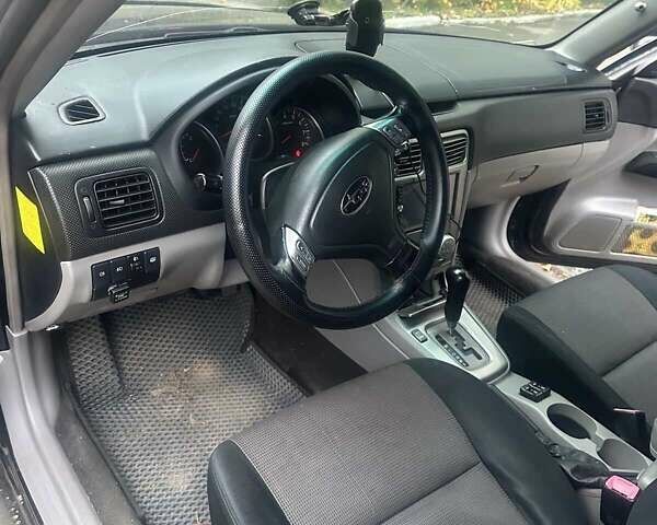 Чорний Субару Forester, об'ємом двигуна 2 л та пробігом 260 тис. км за 5800 $, фото 4 на Automoto.ua