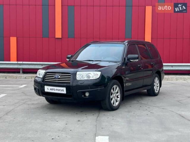 Черный Субару Форестер, объемом двигателя 1.99 л и пробегом 343 тыс. км за 5790 $, фото 4 на Automoto.ua
