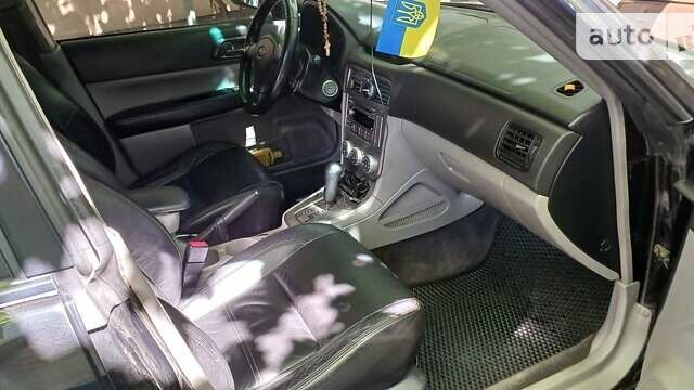 Чорний Субару Forester, об'ємом двигуна 2 л та пробігом 279 тис. км за 8100 $, фото 6 на Automoto.ua