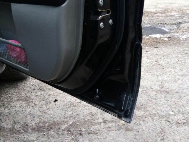 Черный Субару Форестер, объемом двигателя 2 л и пробегом 270 тыс. км за 6700 $, фото 10 на Automoto.ua