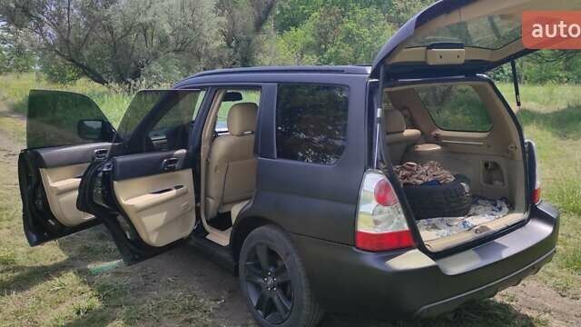 Субару Форестер 2006 в Соленом на Automoto.ua Черный Субару Форестер, объемом двигателя 2 л и пробегом 283 тыс. км за 6300 $, фото 15 на Automoto.ua