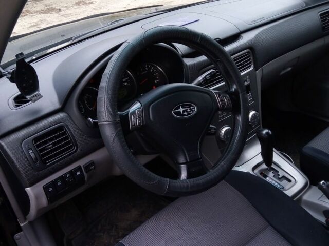 Черный Субару Форестер, объемом двигателя 2 л и пробегом 270 тыс. км за 6700 $, фото 19 на Automoto.ua