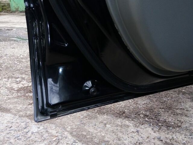 Черный Субару Форестер, объемом двигателя 2 л и пробегом 270 тыс. км за 6700 $, фото 3 на Automoto.ua