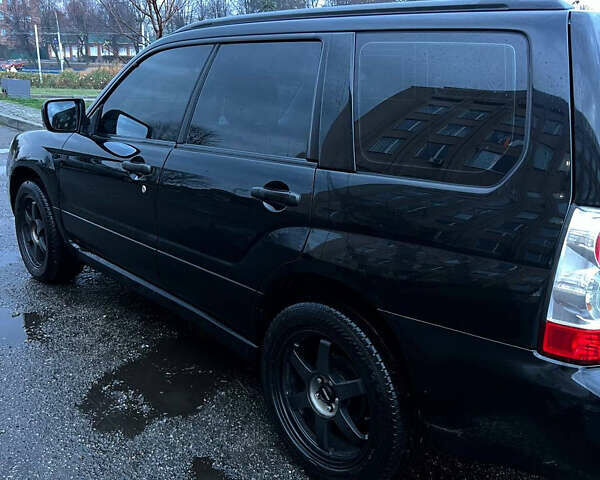 Черный Субару Форестер, объемом двигателя 2 л и пробегом 266 тыс. км за 5700 $, фото 3 на Automoto.ua