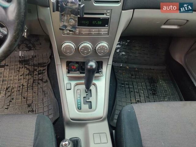 Чорний Субару Forester, об'ємом двигуна 1.99 л та пробігом 252 тис. км за 6000 $, фото 12 на Automoto.ua