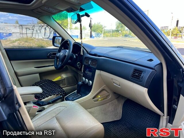 Субару Forester 2006 у Кривому Розі на Automoto.ua Чорний Субару Forester, об'ємом двигуна 2 л та пробігом 257 тис. км за 4999 $, фото 2 на Automoto.ua
