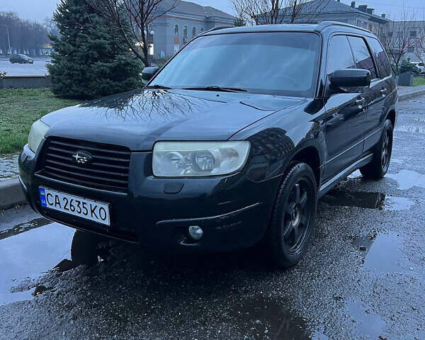 Черный Субару Форестер, объемом двигателя 2 л и пробегом 266 тыс. км за 5700 $, фото 1 на Automoto.ua