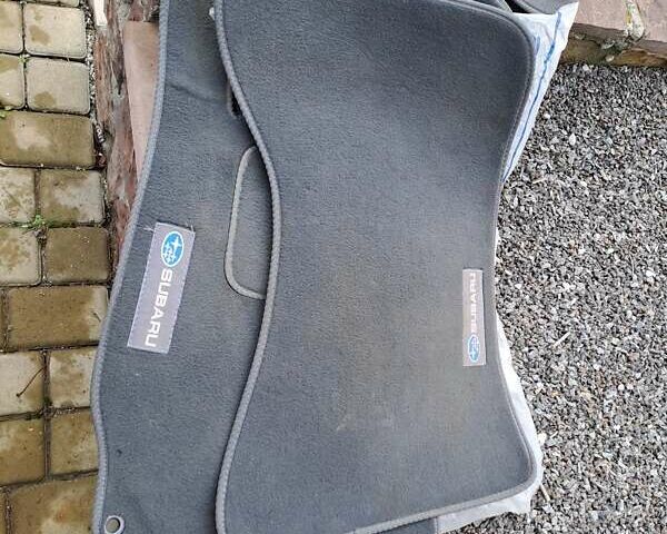 Черный Субару Форестер, объемом двигателя 1.99 л и пробегом 225 тыс. км за 8000 $, фото 22 на Automoto.ua