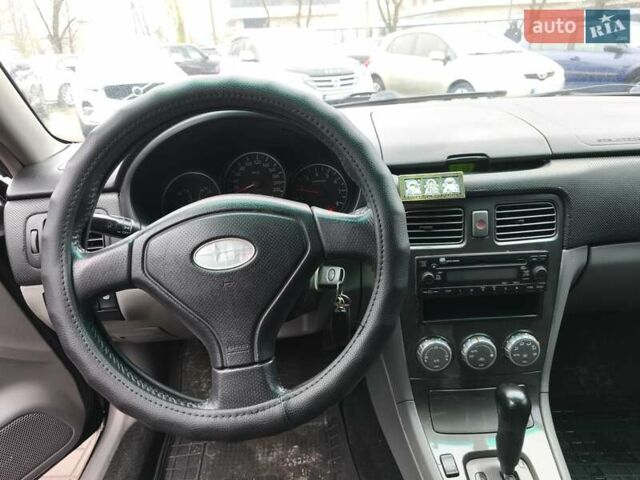 Чорний Субару Forester, об'ємом двигуна 1.99 л та пробігом 236 тис. км за 5300 $, фото 8 на Automoto.ua