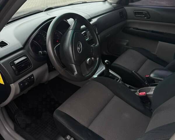 Черный Субару Форестер, объемом двигателя 1.99 л и пробегом 277 тыс. км за 6500 $, фото 14 на Automoto.ua