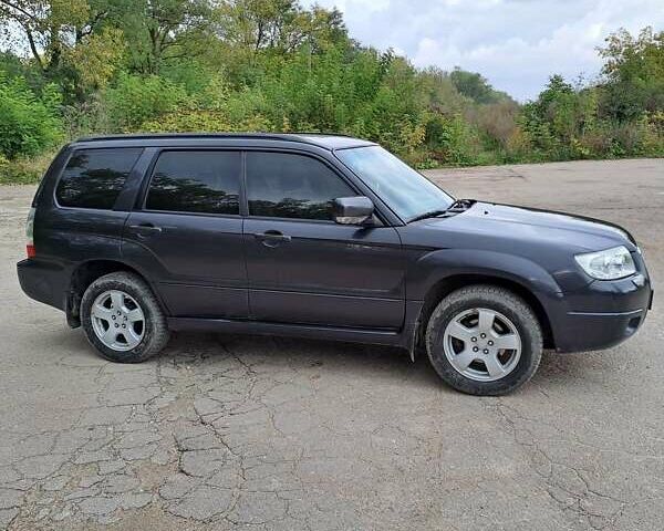 Черный Субару Форестер, объемом двигателя 1.99 л и пробегом 225 тыс. км за 8000 $, фото 3 на Automoto.ua