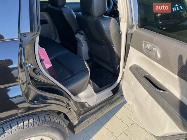 Черный Субару Форестер, объемом двигателя 1.99 л и пробегом 345 тыс. км за 6700 $, фото 10 на Automoto.ua