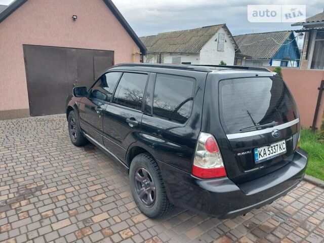 Чорний Субару Forester, об'ємом двигуна 2 л та пробігом 201 тис. км за 6500 $, фото 2 на Automoto.ua