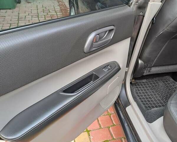 Черный Субару Форестер, объемом двигателя 1.99 л и пробегом 225 тыс. км за 8000 $, фото 20 на Automoto.ua