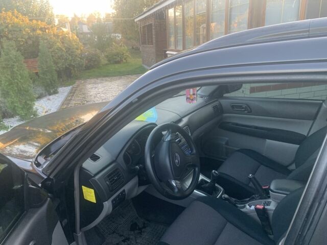 Чорний Субару Forester, об'ємом двигуна 2 л та пробігом 258 тис. км за 5800 $, фото 3 на Automoto.ua