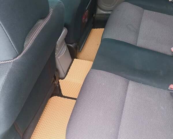 Чорний Субару Forester, об'ємом двигуна 1.99 л та пробігом 280 тис. км за 7500 $, фото 9 на Automoto.ua