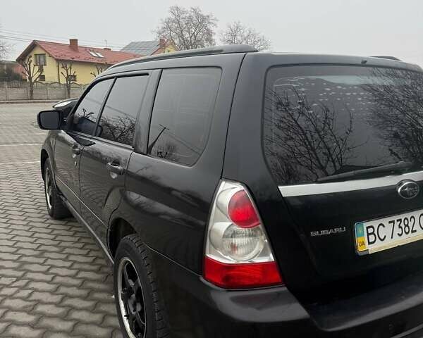 Черный Субару Форестер, объемом двигателя 1.99 л и пробегом 277 тыс. км за 6500 $, фото 19 на Automoto.ua