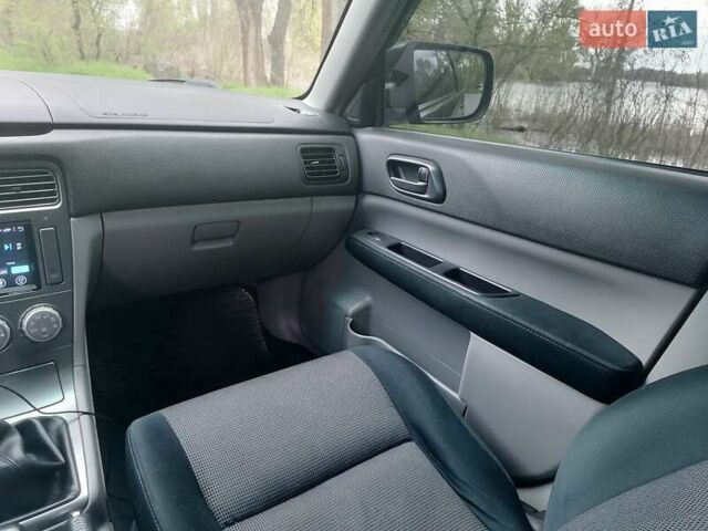 Чорний Субару Forester, об'ємом двигуна 2 л та пробігом 205 тис. км за 6900 $, фото 19 на Automoto.ua